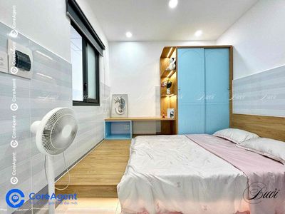 Rent a room at the University of Constitution.