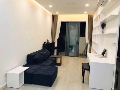 The EC view is live. 84 meters. Two bedrooms. Two toilets.