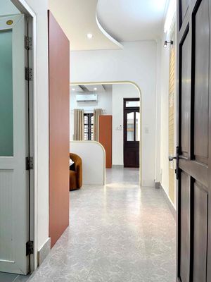 We're going to the super-profit apartment. 48 hired 35 million District 10
