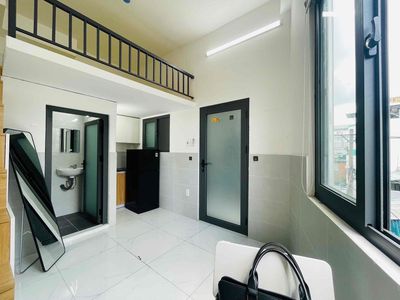 Nice apartment with sky windows near a soft West Passage
