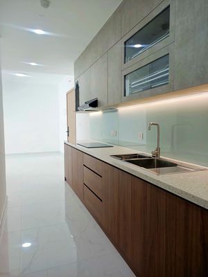 Diamond Alanta Advanced Two Bed Two toilets only 16 million with kitchens, curtains and three air conditionings.