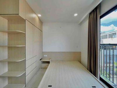 Rent aeon mall the newly painted master studio.