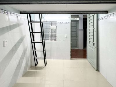 It's for renting rooms near the commercial university, the literary college.