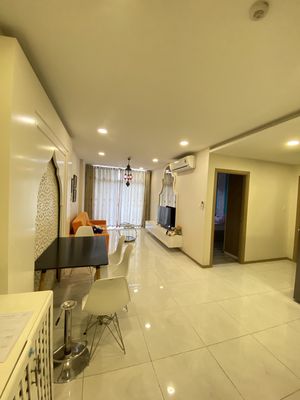 Riva Park 2 bedrooms 80 meters2, District 4, view of the pool