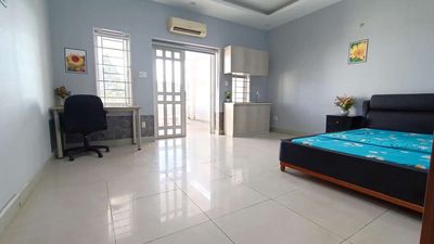 50 percent of the rent on the service apartment -Trần Trọng Cung district 7