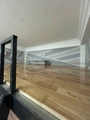There's a guard and a balcony-- a full interior-- near the dinar - 4.9 million.
