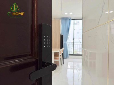 The new apartment is full of furniture - the balconies are Nguyễn Thái Sơn.