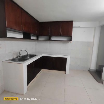 House 2 floors ql13 6 x17, 3 bedrooms 10 million a month