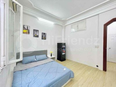 Rent the Guardian a kitchen room, Full Seven near Blue House.