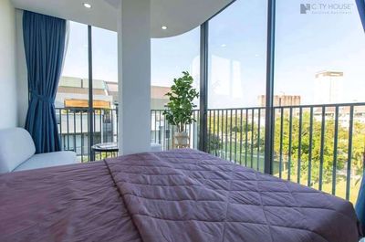 The apartment is located near the Mayflower Mall, Central America District 7
