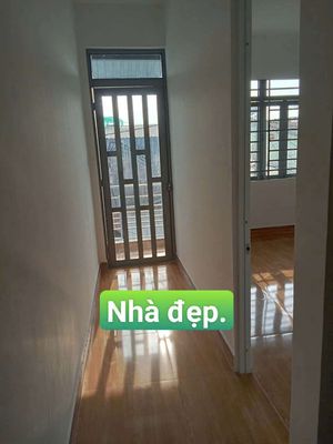 The 4th floor renters have two beautiful bedrooms. The City Line is in the middle of nowhere.