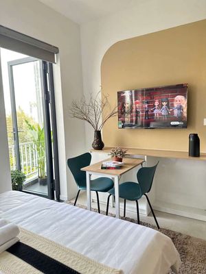 Nice little apartment design - full interior, balcony - right at Tạ Hiện
