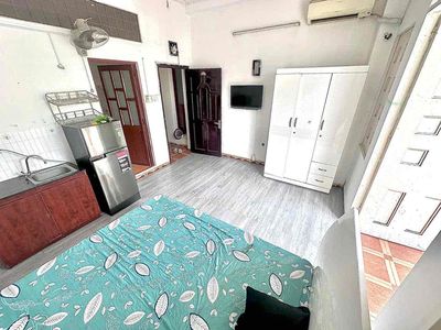 A balcony studio near Ueh University University University of Science master
