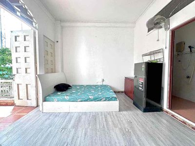 A balcony studio near Ueh University University University of Science master