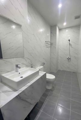 Rooms are rented. In the city area.