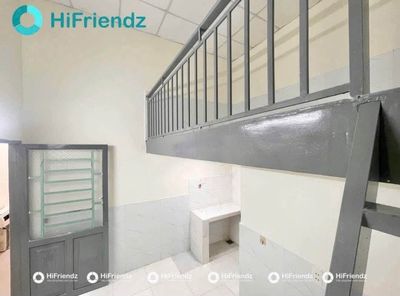 Rent a Nguyễn Tri Phương camper, near the University of Peutinger