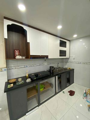 Rent a Nguyễn Kiệm-backed house 3 bedrooms 10 million basic interiors