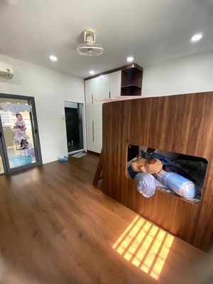 Rent a Nguyễn Kiệm-backed house 3 bedrooms 10 million basic interiors