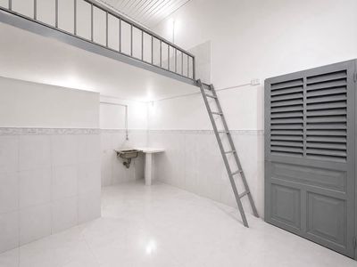Rent room near college, Nguyễn Tri Phương - 2.4 million