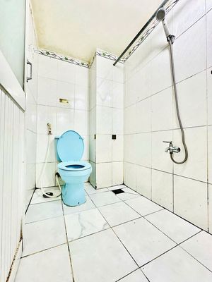 Rooms have 2.4 million a month, D.A., tp.h.