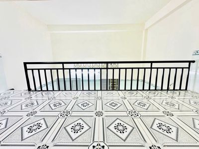 Rooms have 2.4 million a month, D.A., tp.h.
