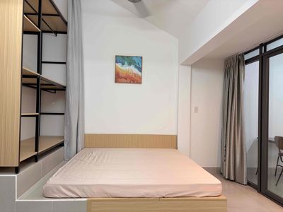 The service apartment costs 4 million8 near University ueh, University vhu - only 5 p miles away.