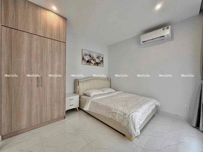 The apartment is a private washing machine bedroom near the Tan Son NhutZ1 Airport