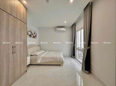 The apartment is a private washing machine bedroom near the Tan Son NhutZ1 Airport