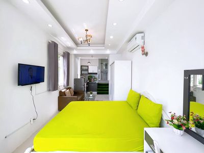 The super-chill balcony studio -- full of top-level furniture -- Lê Văn Sỹ, District 3.