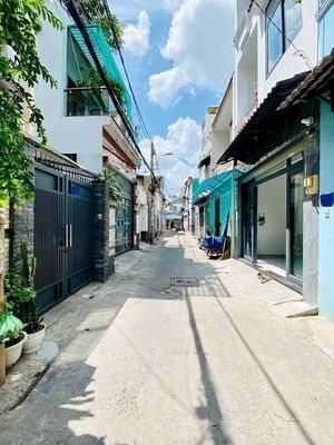 New building Phan Huy Ích alleyways 5 x10 meters 3 stories