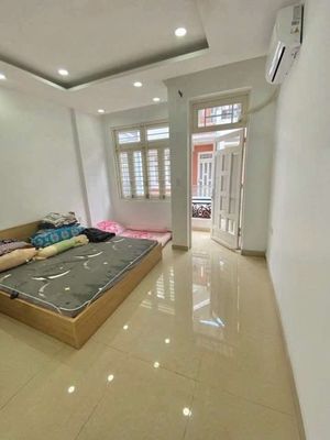 5 bedrooms full of furniture - across from the city - hxt -!