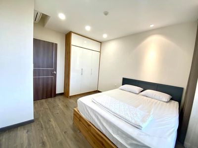 To rent the Sunrise CityView apartment.
