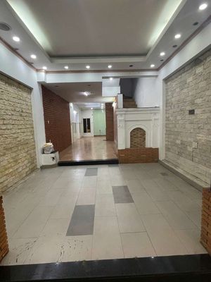 Four floors of Đặng Văn Bi-- car alley-- three bedrooms-- four toilets-- 15 million a month!