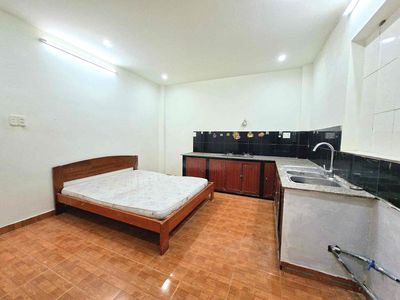 To rent room wide-- there's kitchen + toilet clean