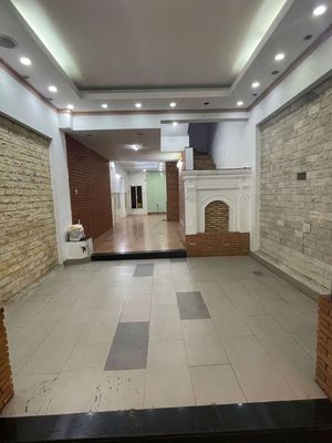 Rent a sugar house to write Trường Thọ. 1 M 2nd floor 4x18 M 3 bedroom 4 toilets