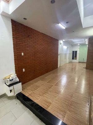 Rent a sugar house to write Trường Thọ. 1 M 2nd floor 4x18 M 3 bedroom 4 toilets