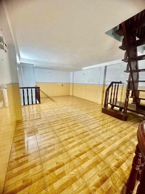 Rent the original apartment, once in a while, a room on số 14th Street.