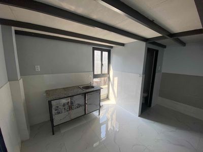The service apartment has a window window in the Lê Văn Thọ.
