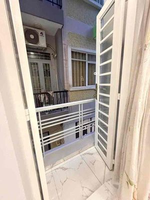 Rent the original two-story rooftop - 2 bedroom - 3 v.