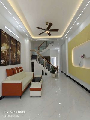 Bình Thành .B .Z.z.2 .1 .1 .17 feet .6 meters .4 bedrooms