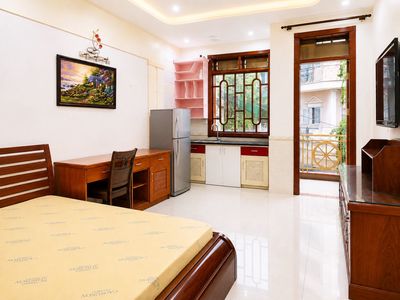 apartment 40 meters 2 at Âu Cơ private kitchen, balcony, massage bath