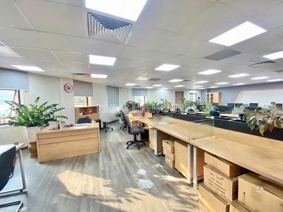 Rent Lê Thiệt P.Z.zz0 Tân Phú – 10 x20 meters, 3rd floor vault