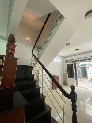 To rent houses to trucks parked in basic Phan Huy Ích-7*14 3 P 2 W