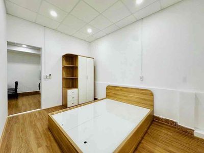 - Rent two bedrooms - One kitchen - Free time - open door