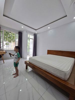 1 st. 2rd floor 3 bedroom 3 toilets 12th street - opposite law representative Hiệp Bình Chánh
