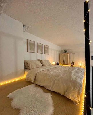 Nice motel, District 12.