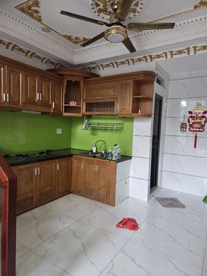 Renting a Gò Xoài house: 4 meters 12 meters per foot, 3 floors, 6 bedrooms, 4 toilets
