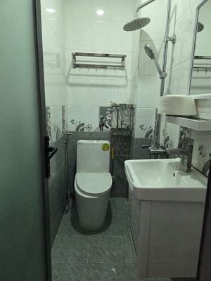 Renting a Gò Xoài house: 4 meters 12 meters per foot, 3 floors, 6 bedrooms, 4 toilets