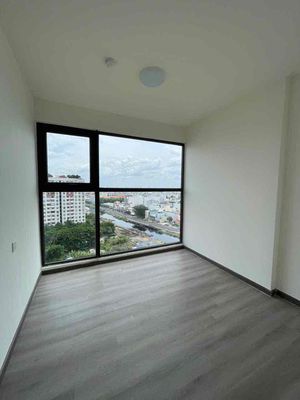 The corner of the two bedrooms, super wide, the Fuxion Home, just got out.
