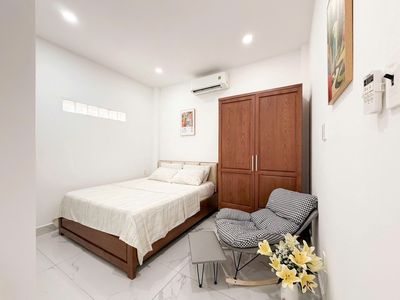 The apartment is a one-room-strip-strip-the-frequency airline academy.
